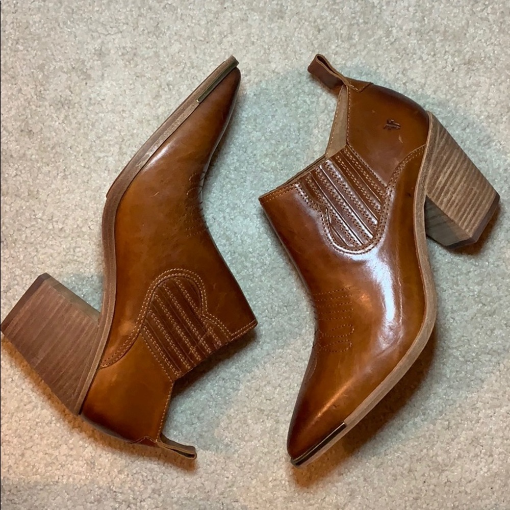 FRYE Faye Leather Shootie pointed toe ankle boot - Picture 2 of 9